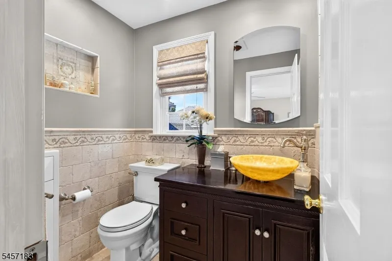 665 Fairfield Way Union, NJ 07083