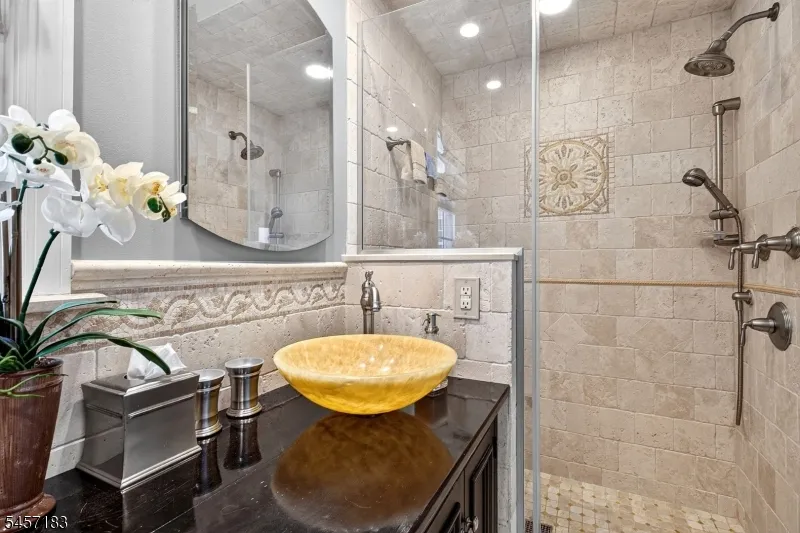 665 Fairfield Way Union, NJ 07083
