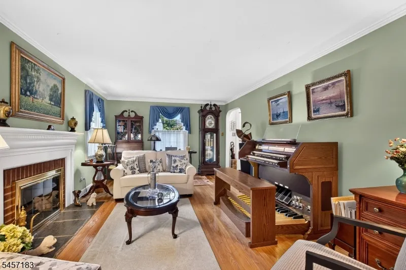 665 Fairfield Way Union, NJ 07083