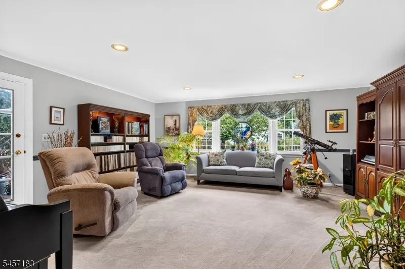 665 Fairfield Way Union, NJ 07083