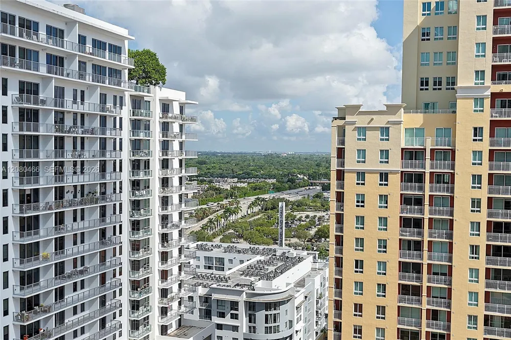 9066 SW 73rd Ct #1809 Miami, FL 33156