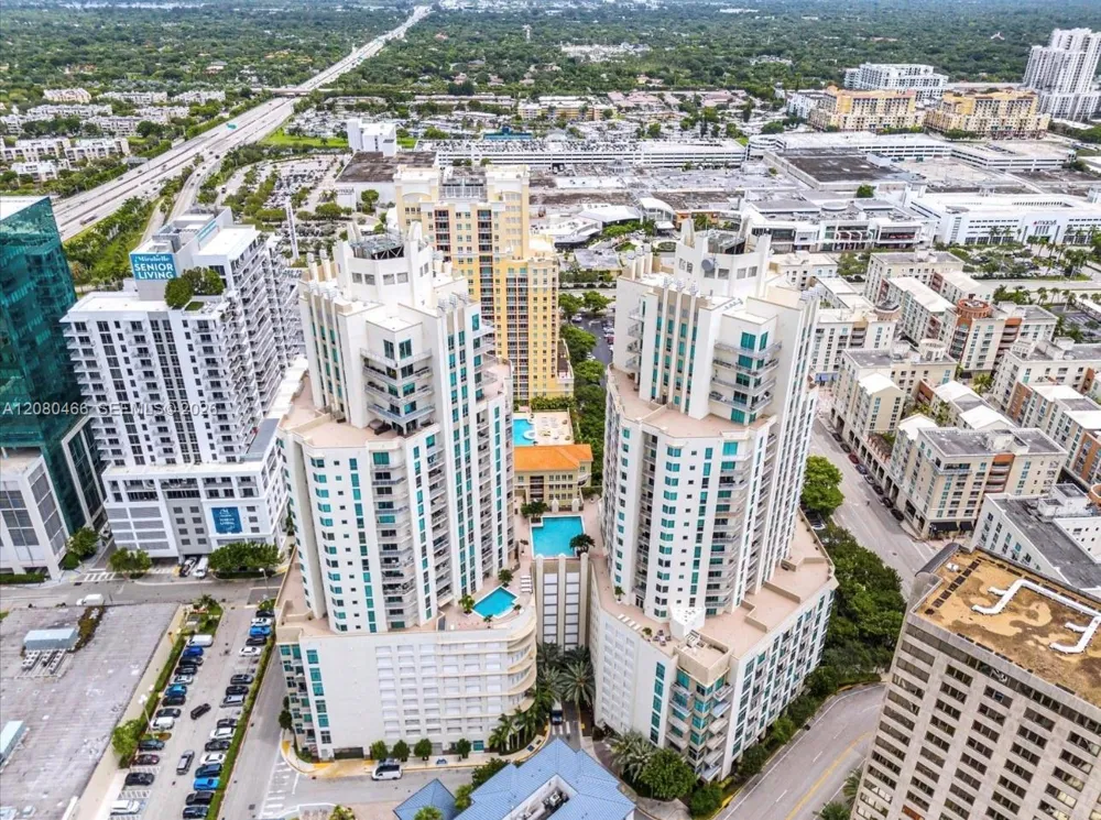9066 SW 73rd Ct #1809 Miami, FL 33156