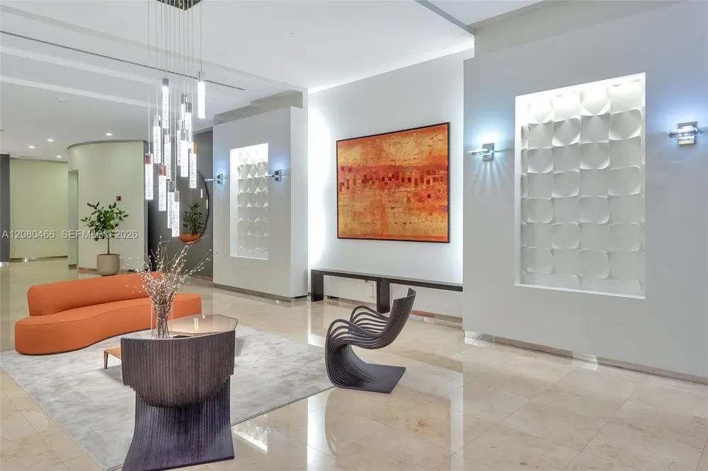 9066 SW 73rd Ct #1809 Miami, FL 33156