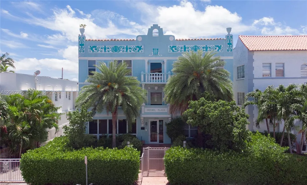 1218 Drexel Ave #204 Miami Beach, FL 33139