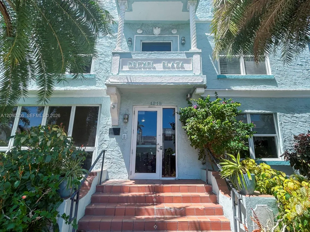 1218 Drexel Ave #204 Miami Beach, FL 33139