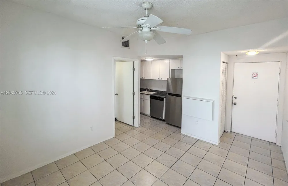 1218 Drexel Ave #204 Miami Beach, FL 33139