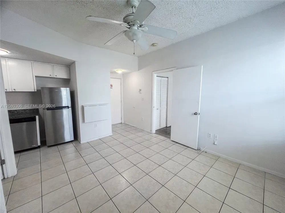 1218 Drexel Ave #204 Miami Beach, FL 33139