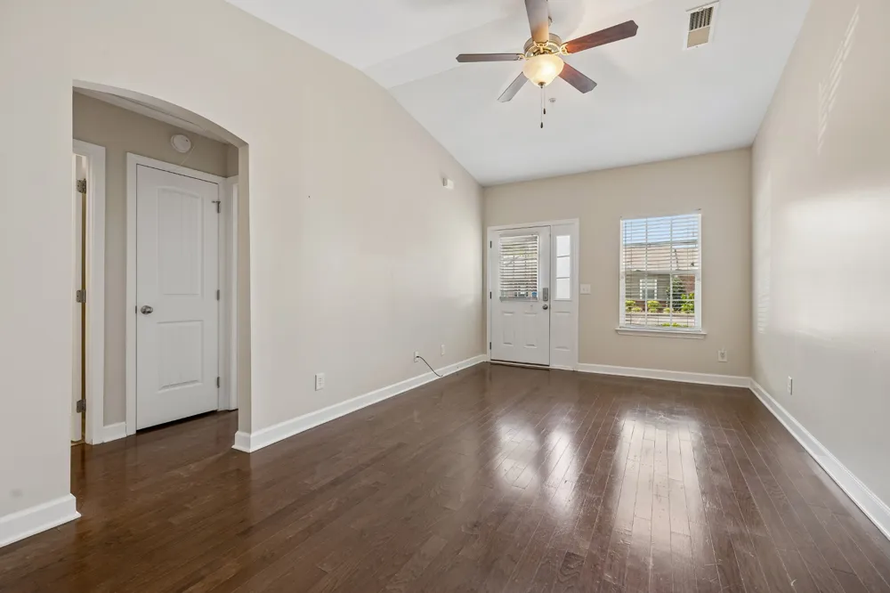 1040 Charlie Daniels Pkwy #184 Mount Juliet, TN 37122