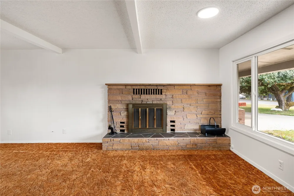 1206 E Park Avenue Montesano, WA 98563
