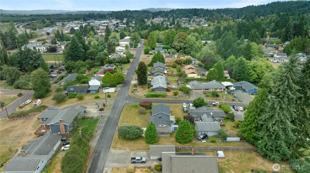 1206 E Park Avenue Montesano, WA 98563