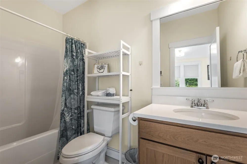 36 Easthaven Street Pacific Beach, WA 98571