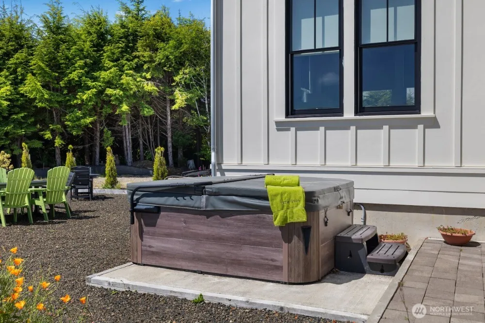 36 Easthaven Street Pacific Beach, WA 98571