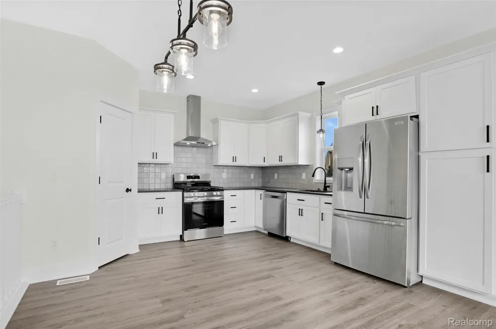 2242 Gilder Drive Marion Township, MI 48843