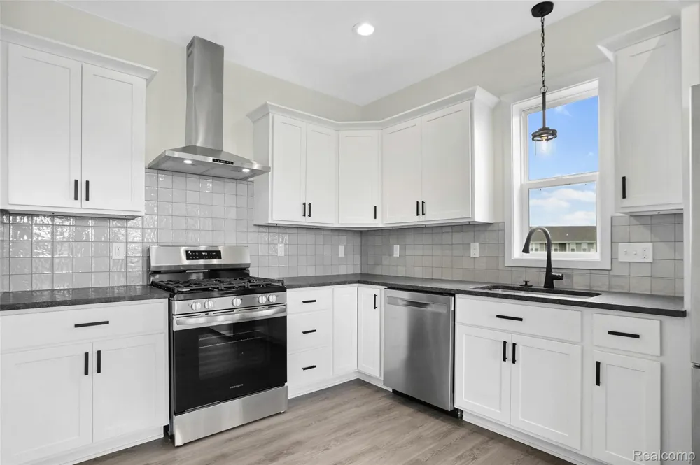 2242 Gilder Drive Marion Township, MI 48843