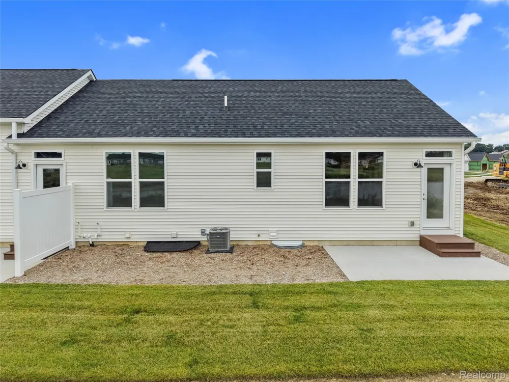 2242 Gilder Drive Marion Township, MI 48843