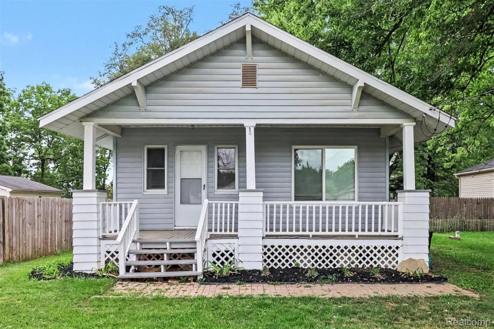 2200 S Term Street Burton City, MI 48519
