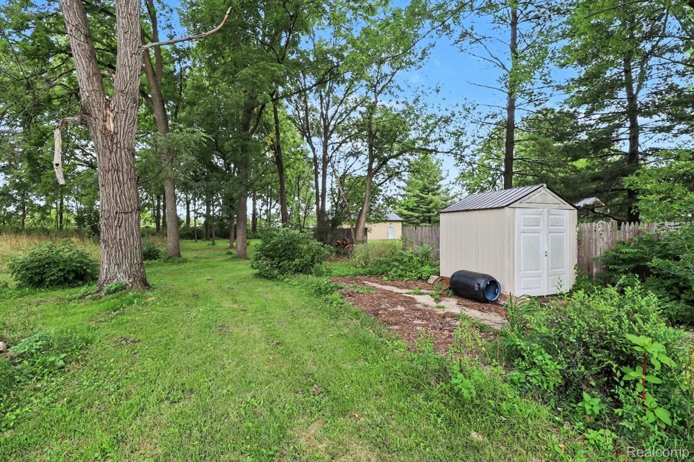 2200 S Term Street Burton City, MI 48519