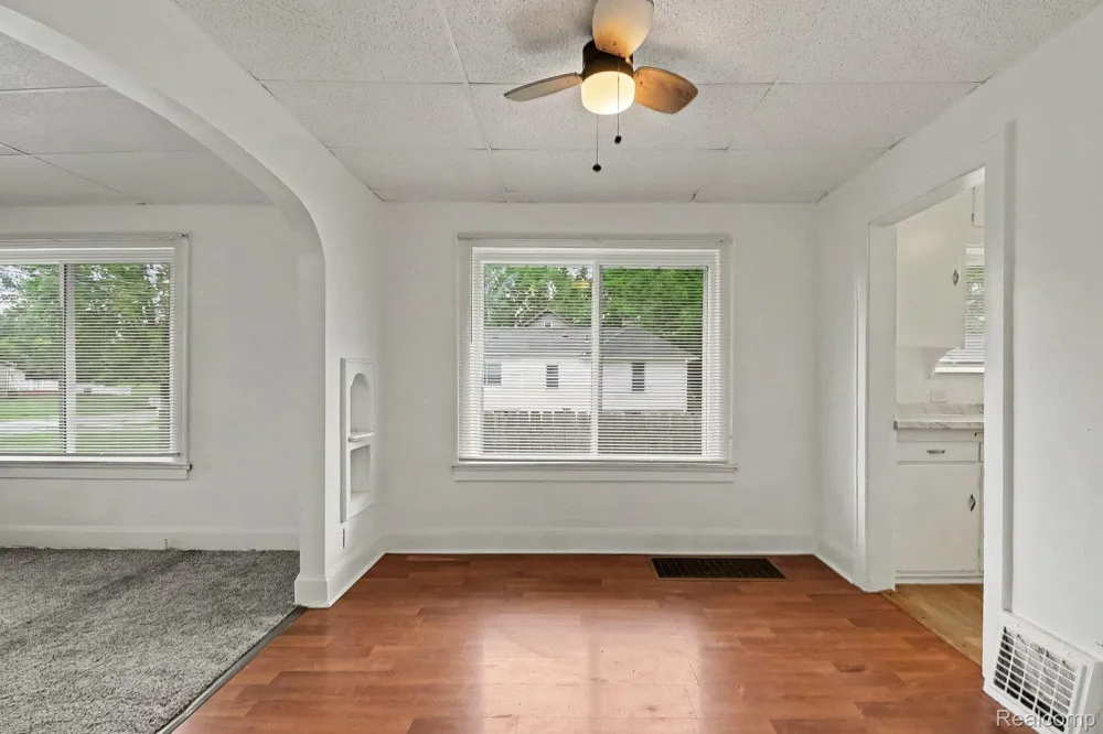 2200 S Term Street Burton City, MI 48519