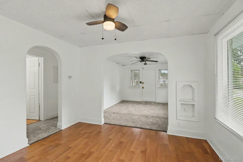 2200 S Term Street Burton City, MI 48519