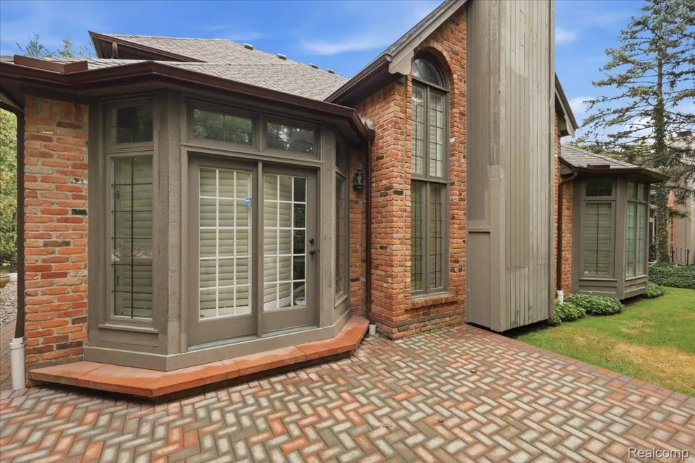 160 Kirkwood Court Bloomfield Hills City, MI 48304