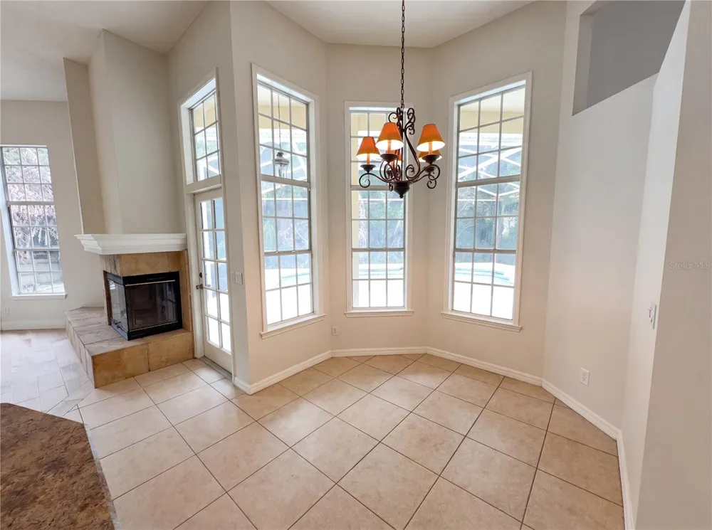 680 MACGLENROSS DRIVE Oviedo, FL 32765