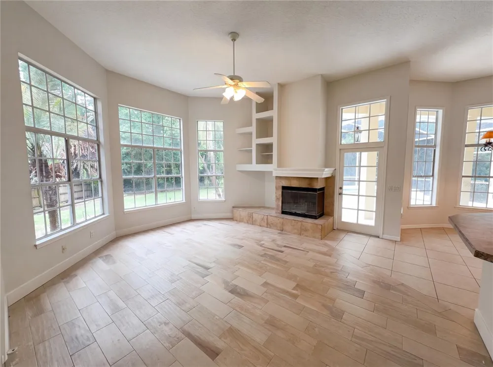 680 MACGLENROSS DRIVE Oviedo, FL 32765