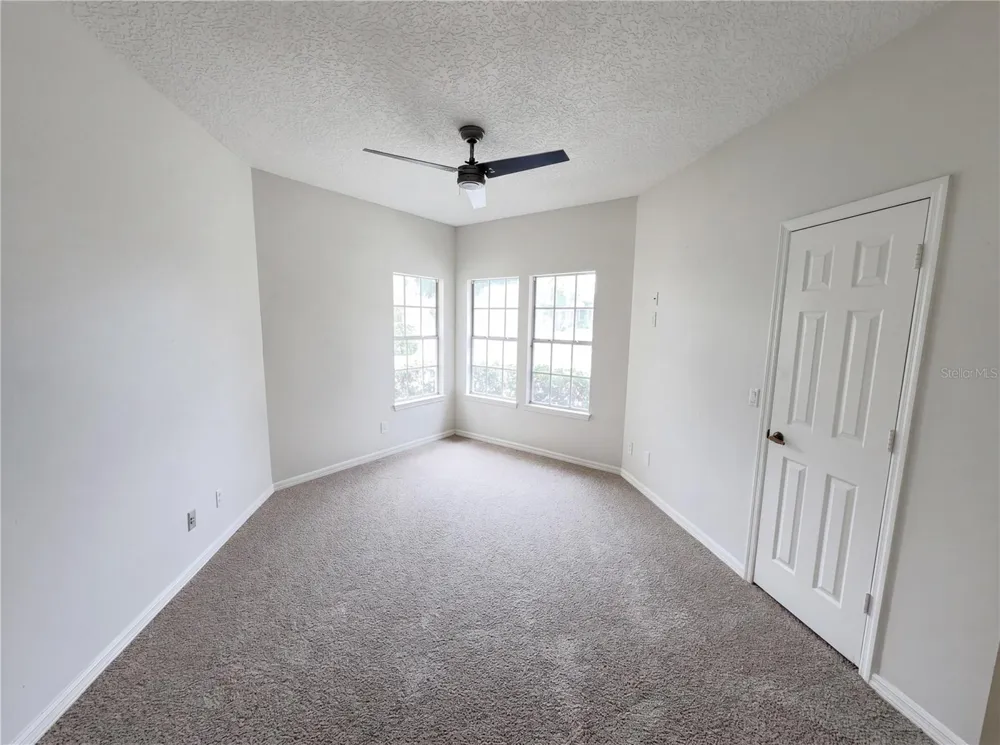 680 MACGLENROSS DRIVE Oviedo, FL 32765
