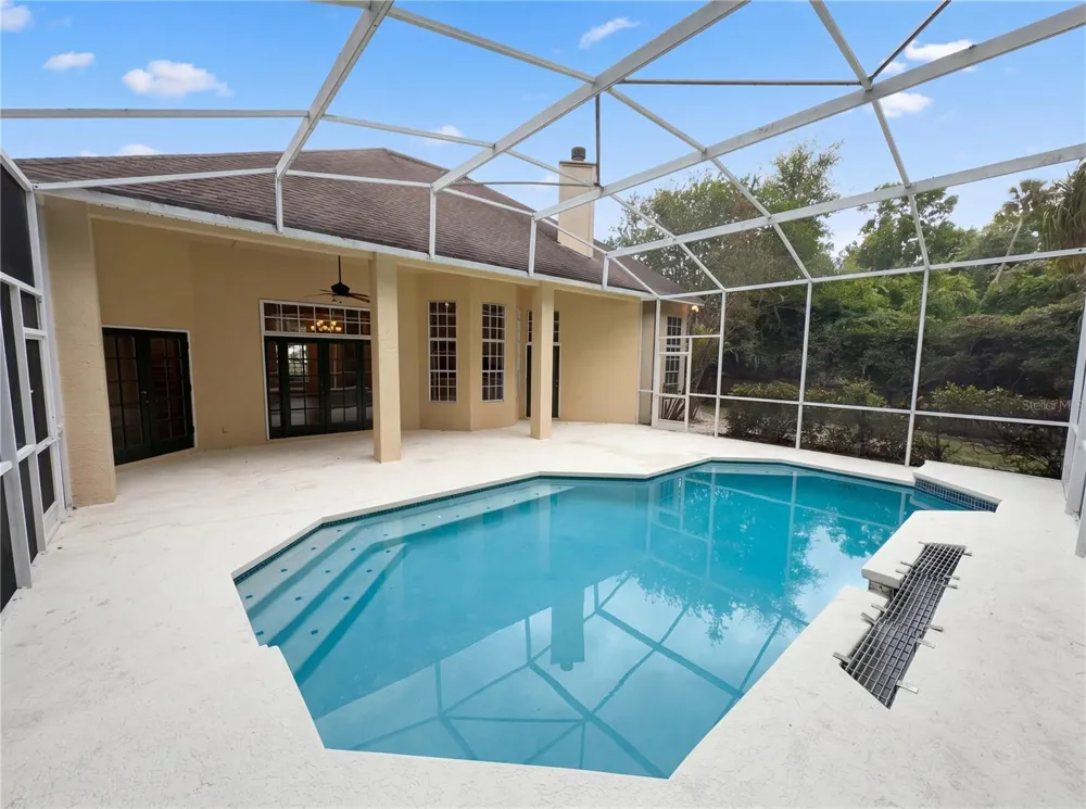680 MACGLENROSS DRIVE Oviedo, FL 32765