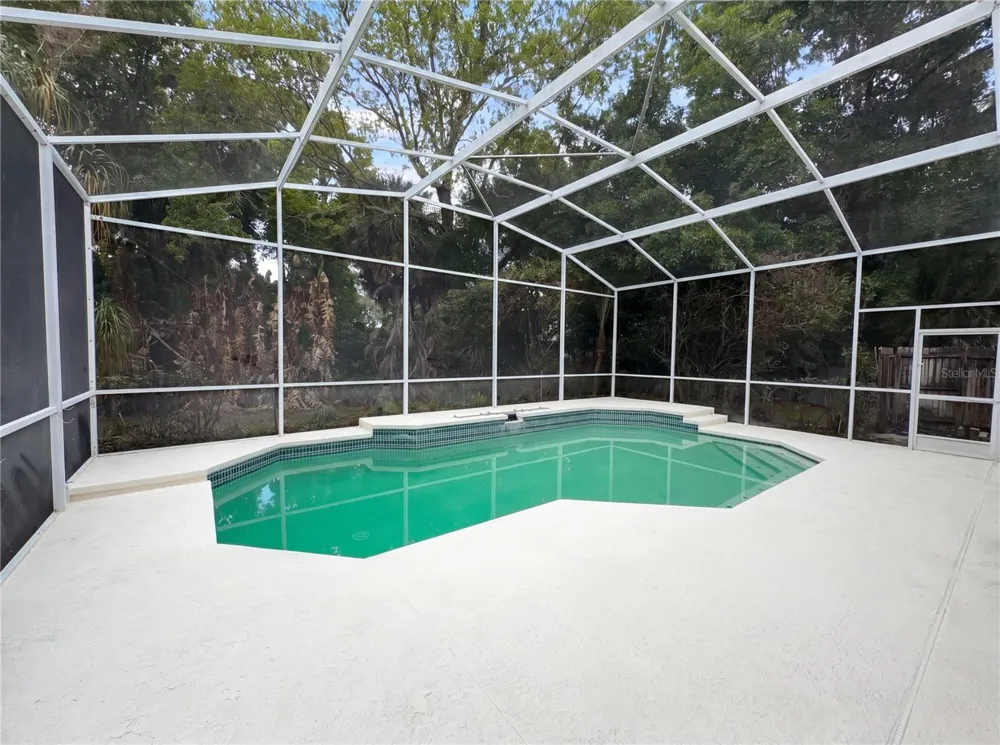 680 MACGLENROSS DRIVE Oviedo, FL 32765