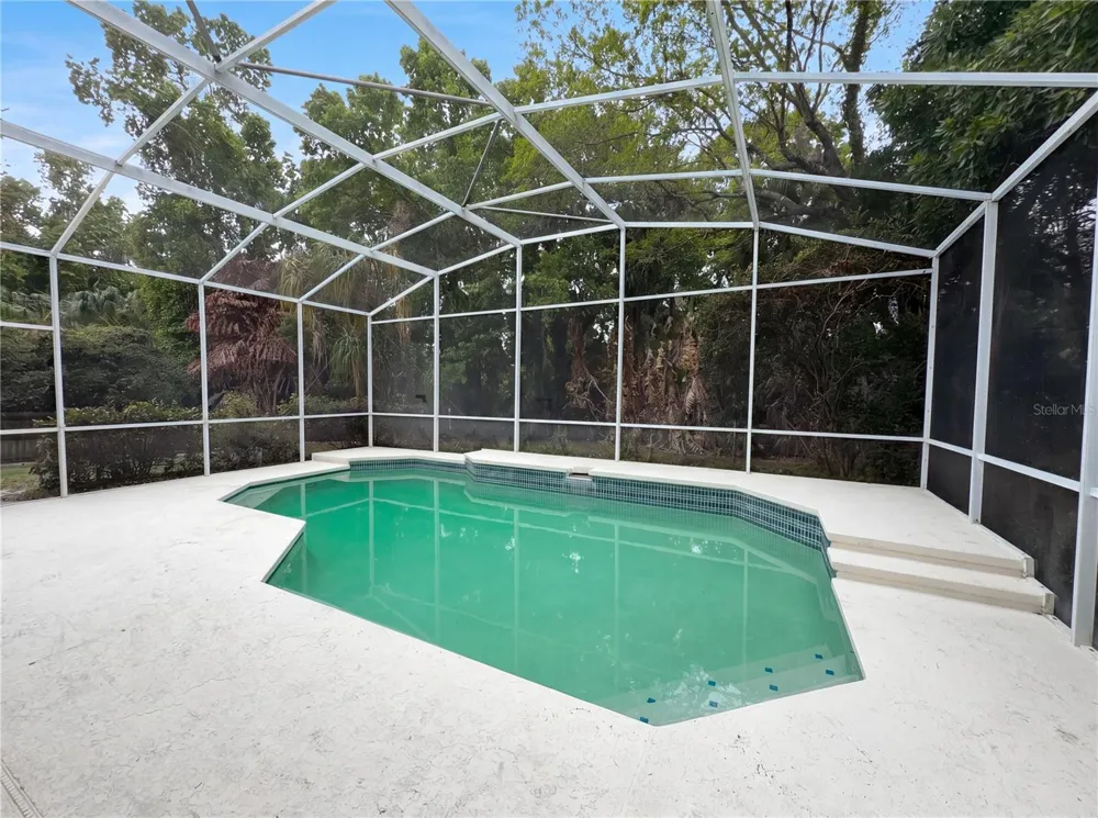 680 MACGLENROSS DRIVE Oviedo, FL 32765