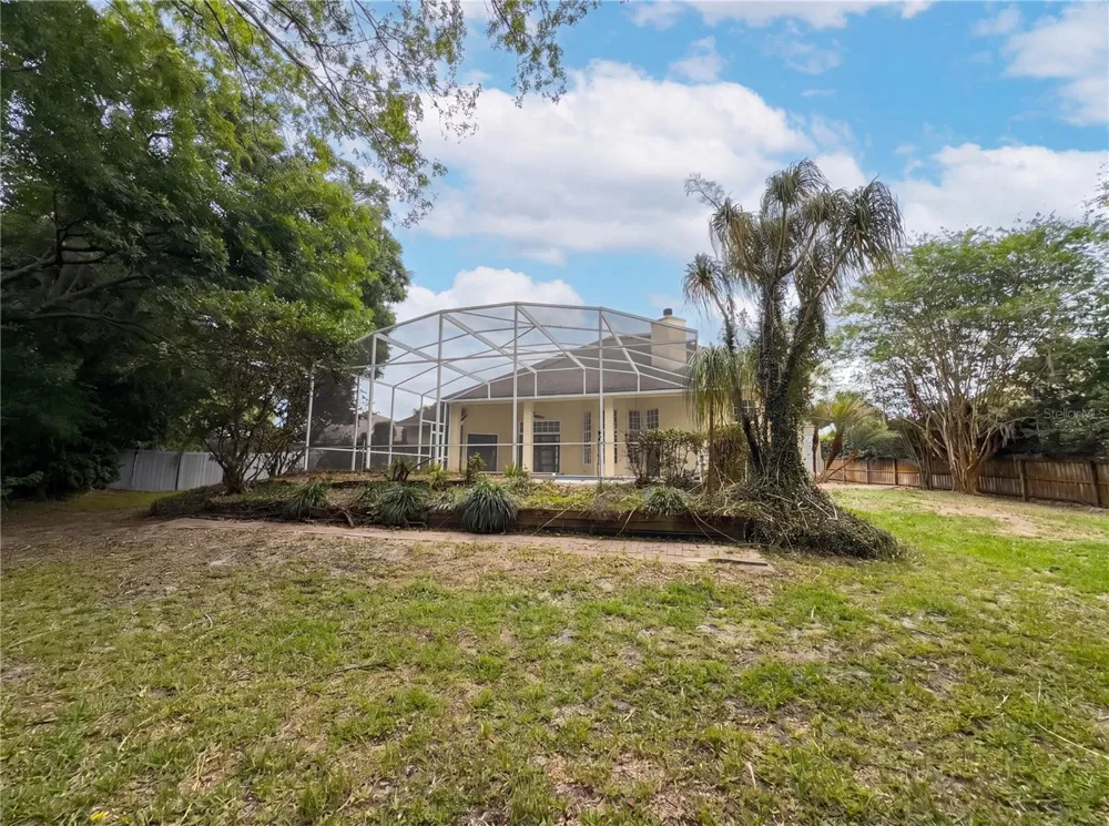 680 MACGLENROSS DRIVE Oviedo, FL 32765
