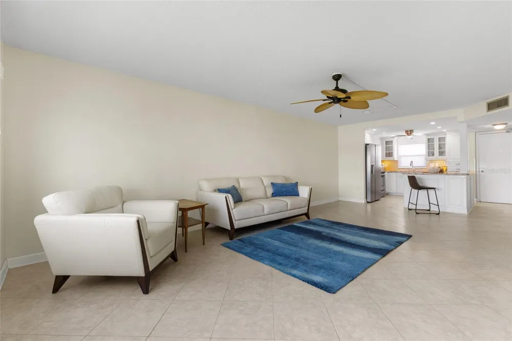 4775 COVE CIRCLE #202 St Petersburg, FL 33708