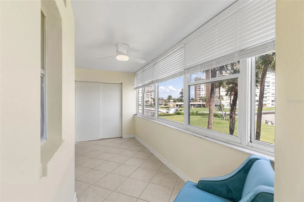 4775 COVE CIRCLE #202 St Petersburg, FL 33708