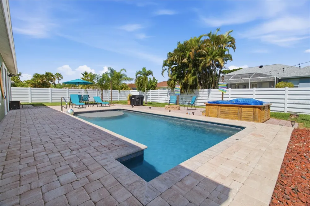 9301 71ST AVENUE E Palmetto, FL 34221