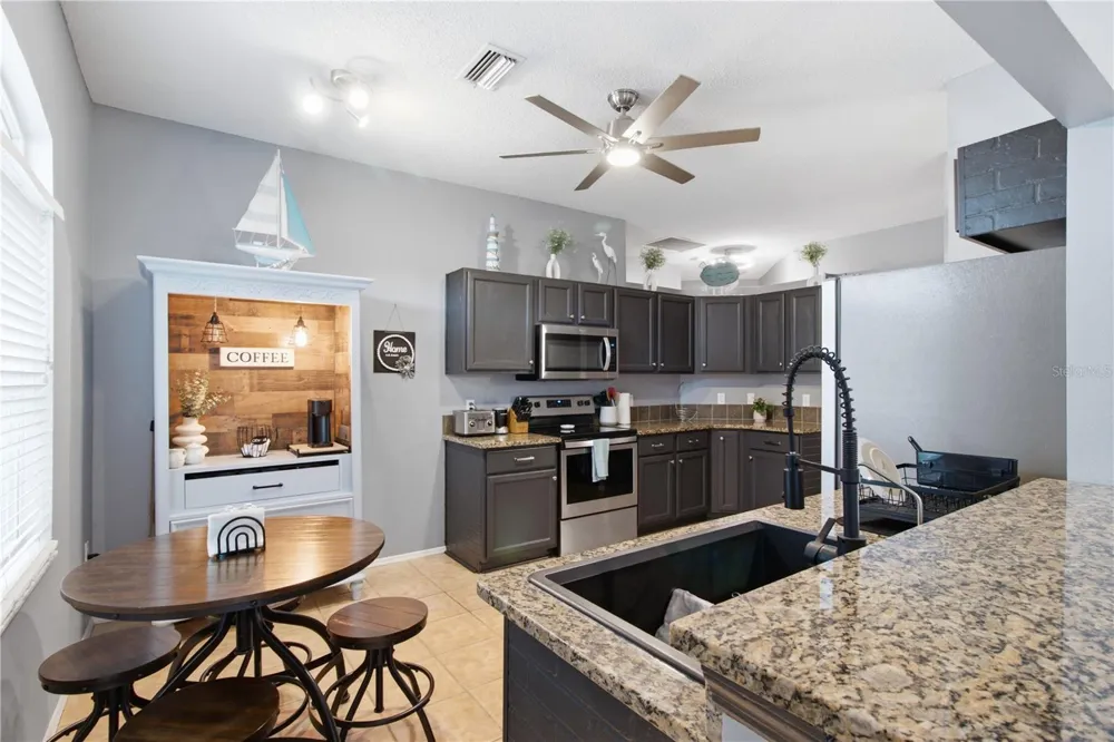 9301 71ST AVENUE E Palmetto, FL 34221