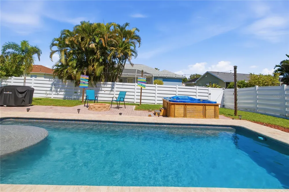 9301 71ST AVENUE E Palmetto, FL 34221