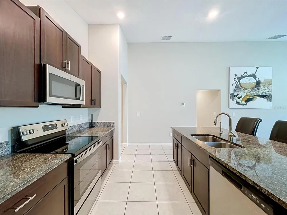 1565 COLDING DRIVE Ruskin, FL 33570