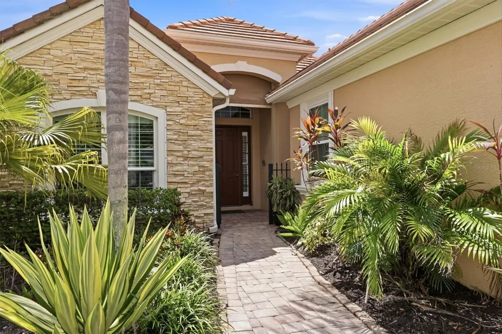 7443 EDENMORE STREET Bradenton, FL 34202