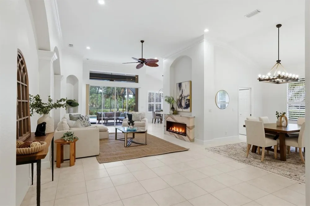 7443 EDENMORE STREET Bradenton, FL 34202