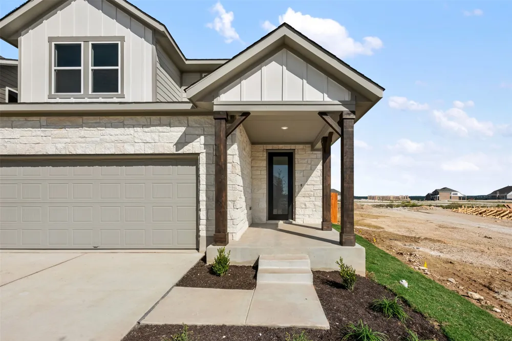 200 Clover Bend Liberty Hill, TX 78642