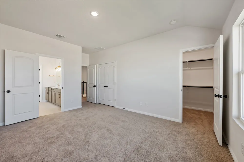 200 Clover Bend Liberty Hill, TX 78642