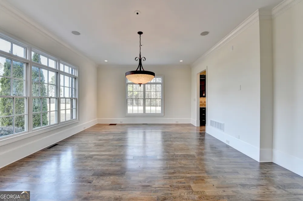 4045 Ridge RD Buford, GA 30519