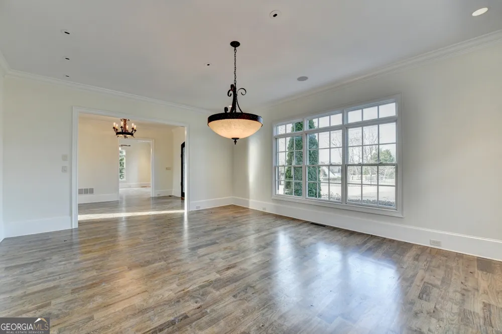 4045 Ridge RD Buford, GA 30519