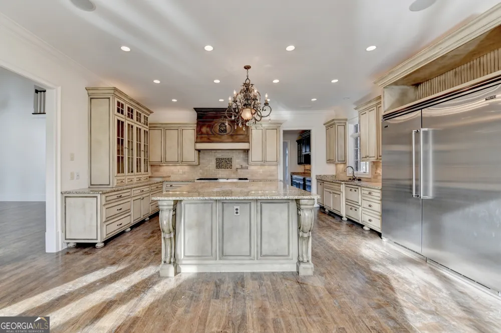4045 Ridge RD Buford, GA 30519