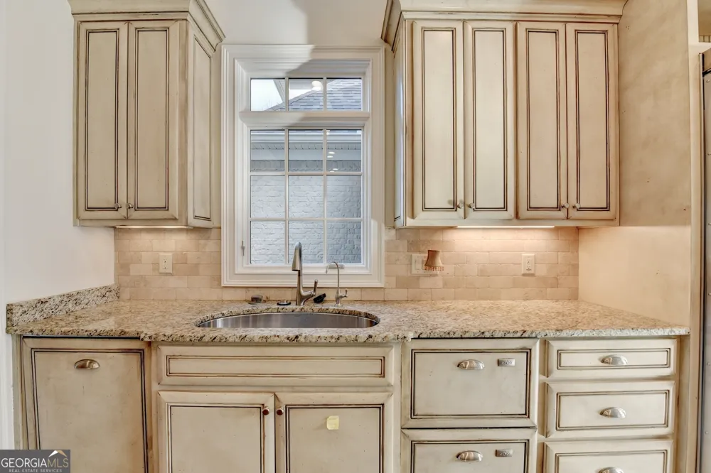 4045 Ridge RD Buford, GA 30519