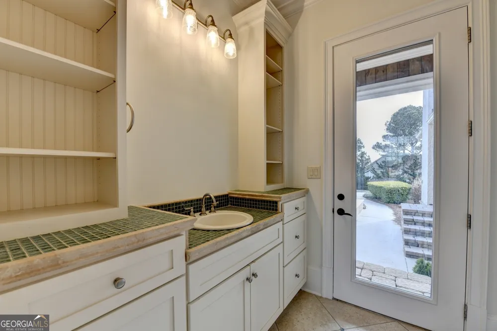 4045 Ridge RD Buford, GA 30519