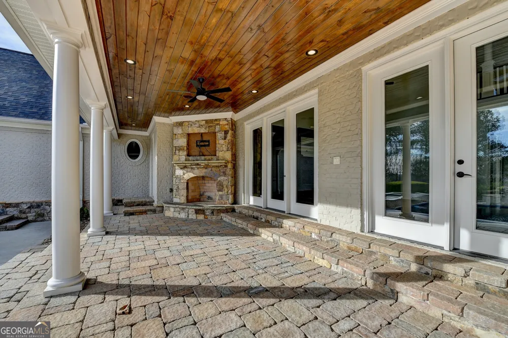 4045 Ridge RD Buford, GA 30519