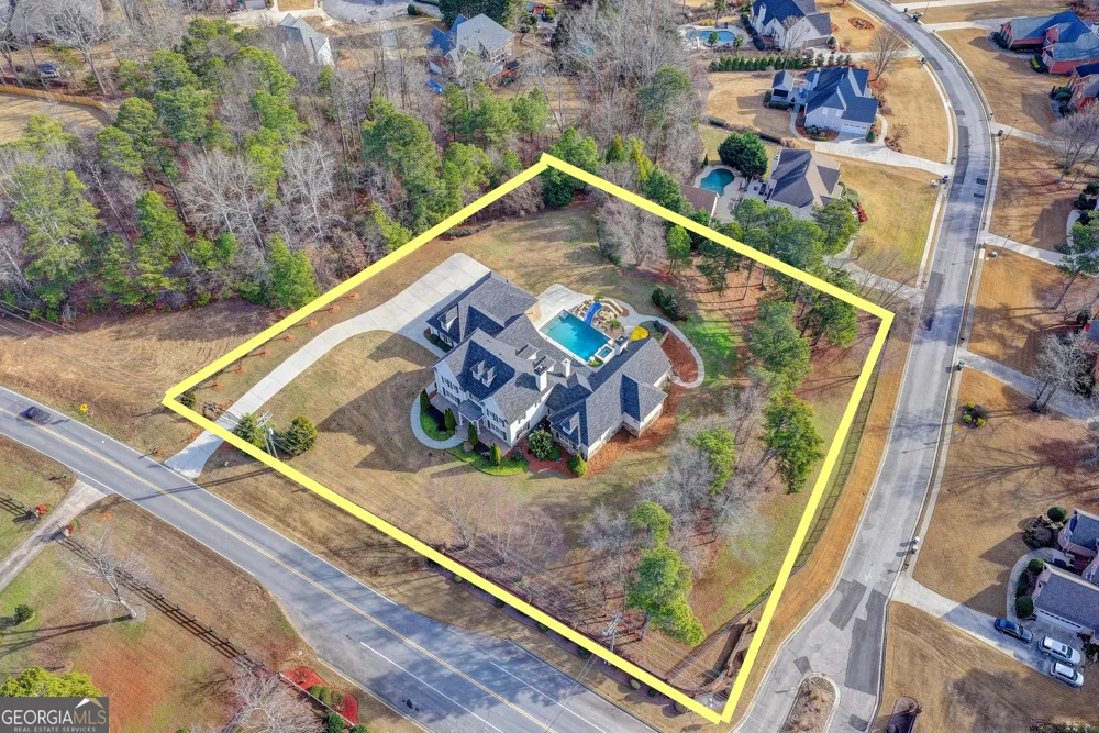 4045 Ridge RD Buford, GA 30519