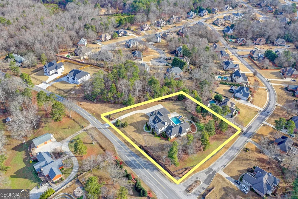 4045 Ridge RD Buford, GA 30519