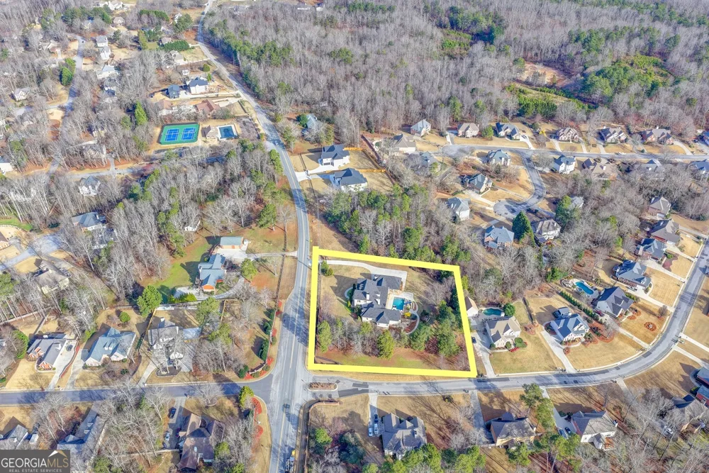 4045 Ridge RD Buford, GA 30519